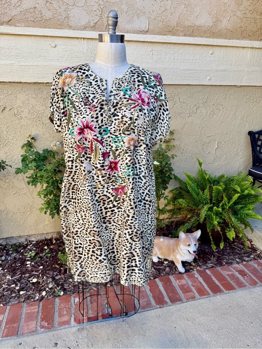 Johnny Was Maisie easy button Leopard Print floral embroidery Tunic dress